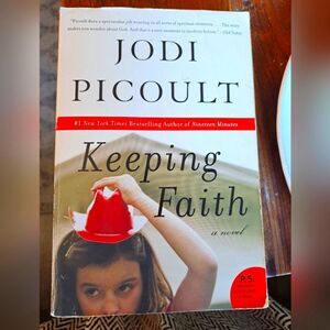 Jodi Picoult book, "Keeping Faith" book novel, 422 pages, Paperback Harper
